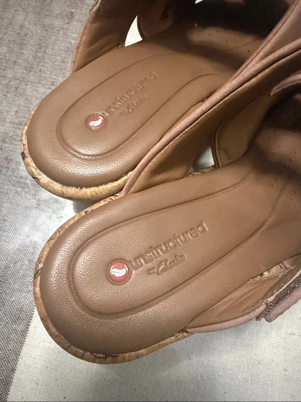 Unstructured By Clarks Women's  Soft pink-taupe leather sandals